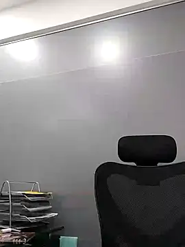 aisha latina online show from February 25, 7:25 pm