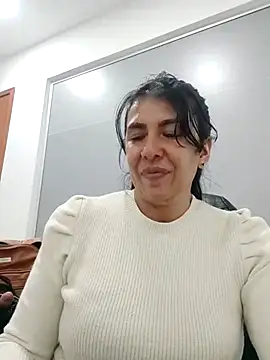 aisha latina online show from March 20, 6:31 pm