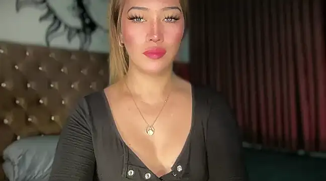 Jasmine Elcock online show from January 23, 7:29 pm