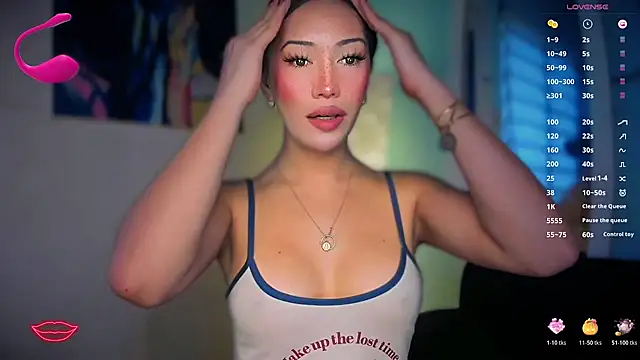 Jasmine Elcock online show from November 3, 11:15 pm