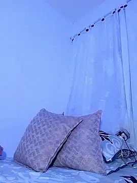 karlablue  online show from November 28, 10:23 pm