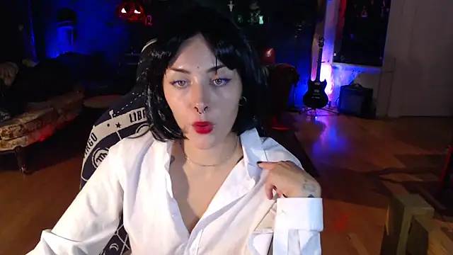 Snapshot of gothstripper chatting on October 1, 11:22 pm gothstripper online show from October 1, 11:22 pm