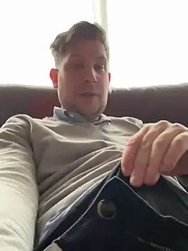 Taxidriver1988 online show from December 30, 2:08 pm