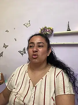Snapshot of agathaxxx-69 chatting on April 15, 8:20 pm agathaxxx-69 online show from April 15, 8:20 pm