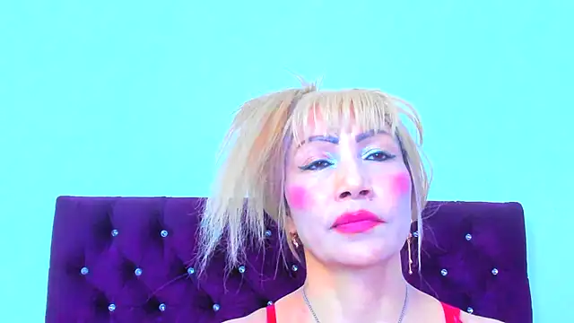 Snapshot of almabeckelt chatting on September 12, 8:31 pm almabeckelt online show from September 12, 8:31 pm