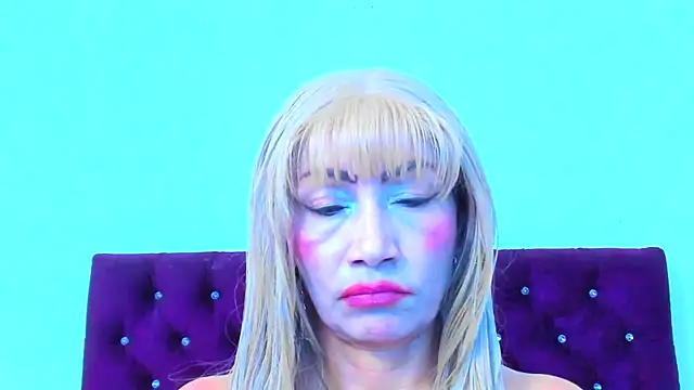 Snapshot of almabeckelt chatting on September 29, 8:24 pm almabeckelt online show from September 29, 8:24 pm