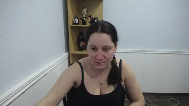 JosieJun  online show from December 15, 6:23 pm