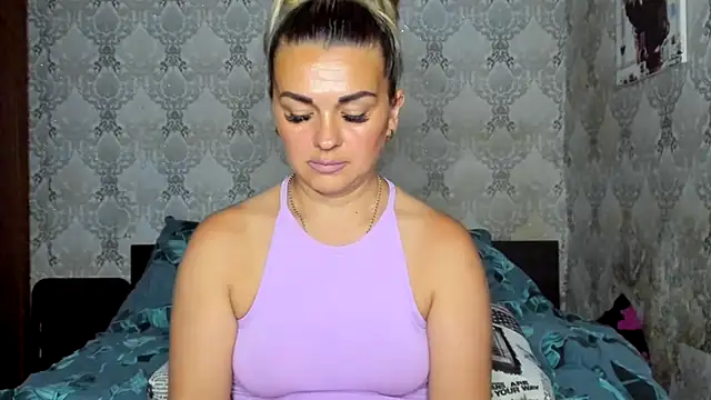 NicoletMoore online show from July 9, 7:18 pm