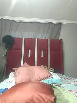 HoneyDropsX online show from March 5, 4:02 am