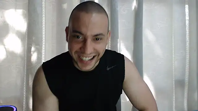 Armando 2002 online show from November 7, 6:19 pm