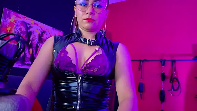 MistressSlut1 online show from September 27, 11:26 am