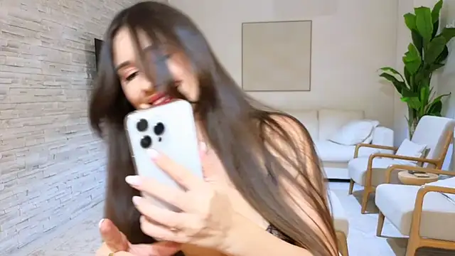 diamond desiree online show from January 21, 9:15 pm