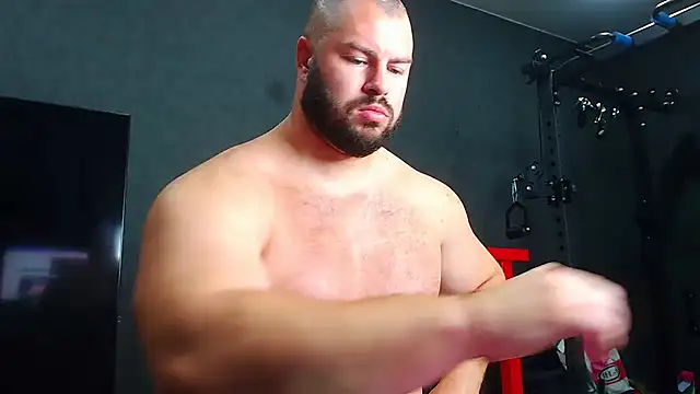 muscularjohnforuX online show from June 19, 8:29 am