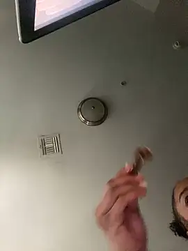 Snapshot of CutieFrmthehood chatting on January 26, 6:16 pm CutieFrmthehood online show from January 26, 6:16 pm