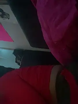 Snapshot of CutieFrmthehood chatting on March 7, 8:06 pm CutieFrmthehood online show from March 7, 8:06 pm