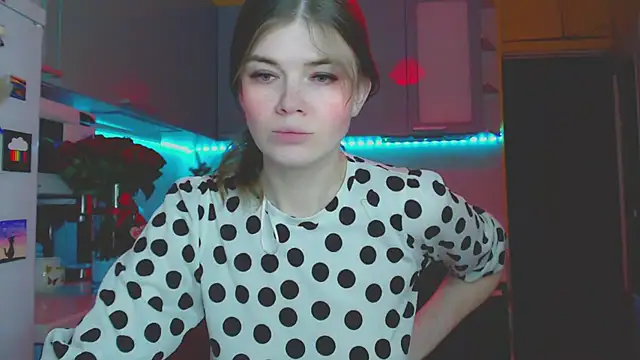 Snapshot of Klementa chatting on February 17, 7:21 pm Klementa online show from February 17, 7:21 pm