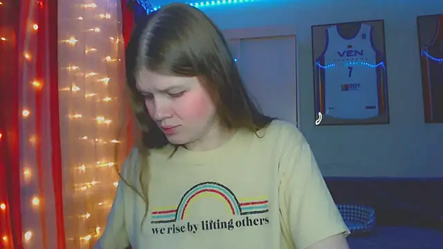 Snapshot of Klementa chatting on March 19, 6:23 pm Klementa online show from March 19, 6:23 pm