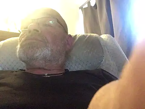 Snapshot of harburger40 chatting on May 18, 5:52 pm harburger40 online show from May 18, 5:52 pm
