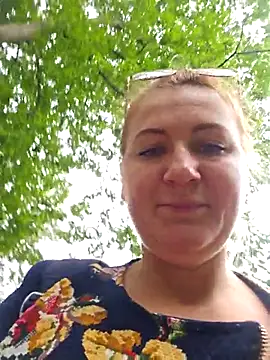Snapshot of Marushka chatting on September 14, 6:45 am Marushka online show from September 14, 6:45 am