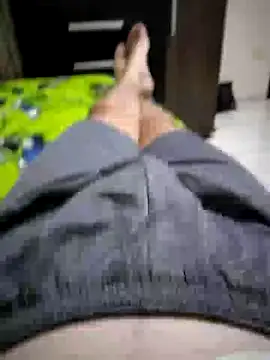 Snapshot of shiiank chatting on February 3, 2:10 am shiiank online show from February 3, 2:10 am