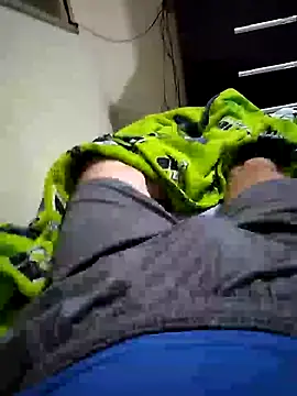 Snapshot of shiiank chatting on February 24, 3:15 am shiiank online show from February 24, 3:15 am