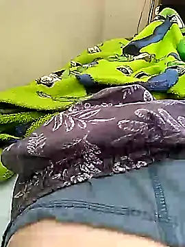 Snapshot of shiiank chatting on March 1, 7:49 pm shiiank online show from March 1, 7:49 pm