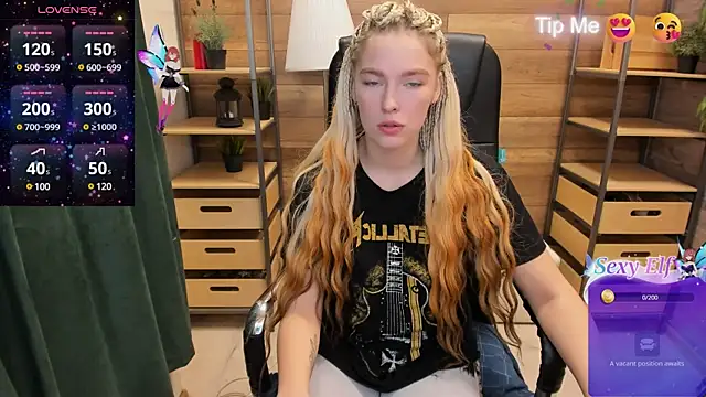 Snapshot of _fiona_Love chatting on December 9, 9:37 pm  fiona Love online show from December 9, 9:37 pm