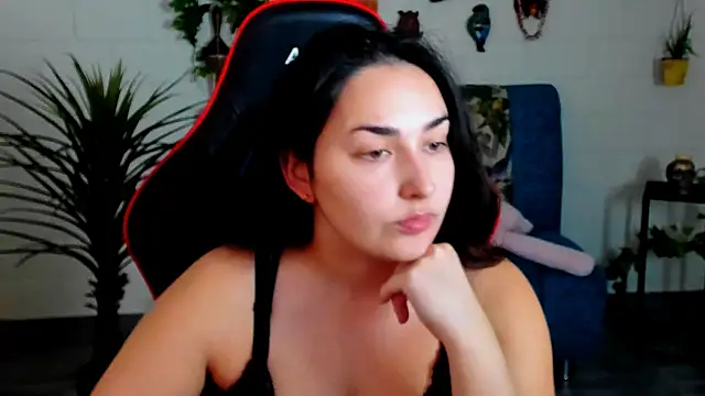 CeceliaJohnson online show from November 13, 8:02 am