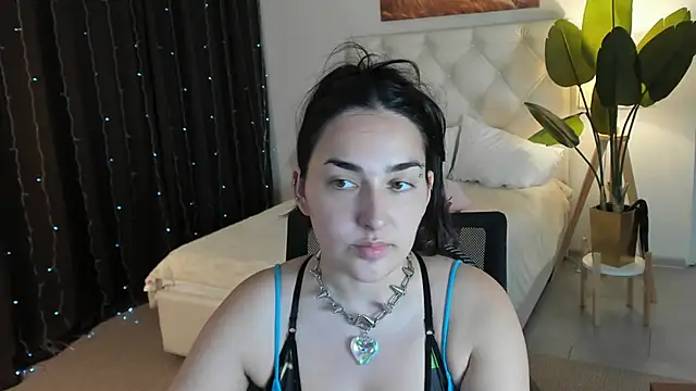Snapshot of CeceliaJohnson chatting on June 9, 7:09 am CeceliaJohnson online show from June 9, 7:09 am