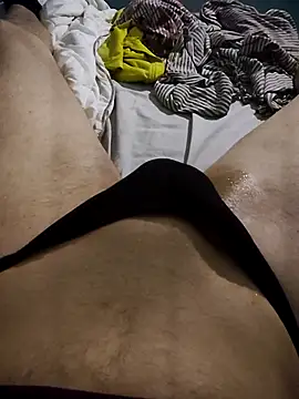 Snapshot of Lydia469 chatting on March 2, 11:33 pm Lydia469 online show from March 2, 11:33 pm