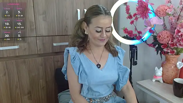 magenta maturr online show from November 4, 5:34 pm