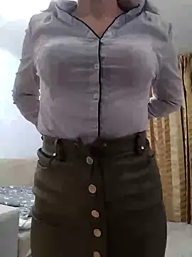 baby sweet girl  online show from February 3, 2:14 am