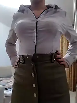 baby sweet girl  online show from February 15, 2:37 am