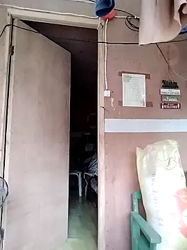 lickmepussy21 online show from December 18, 10:05 pm