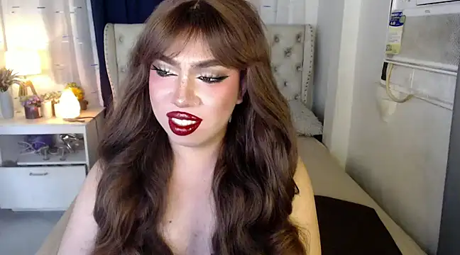 Snapshot of RebecaNextToYou chatting on December 15, 5:20 pm RebecaNextToYou online show from December 15, 5:20 pm