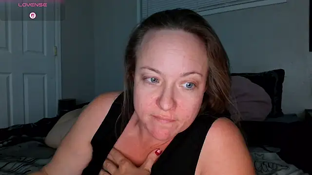 julimonroe online show from December 2, 3:12 am