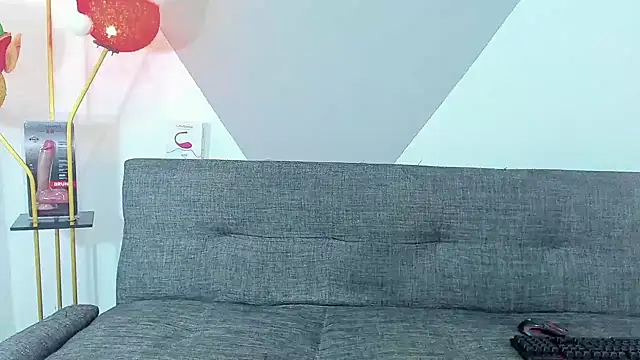 logan thomas online show from December 28, 1:38 pm