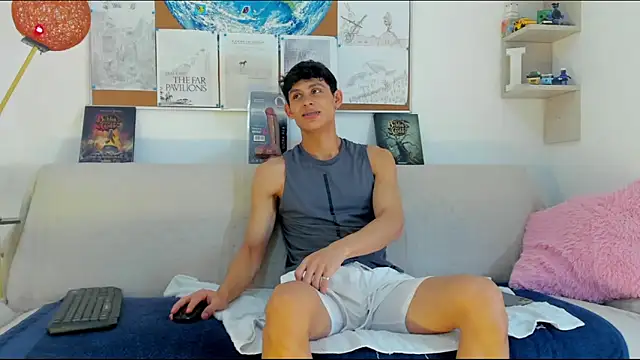 logan thomas online show from April 14, 7:31 pm