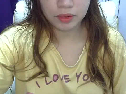 Snapshot of ___zurIII09_ chatting on August 9, 8:41 am zurIII09 online show from August 9, 8:41 am