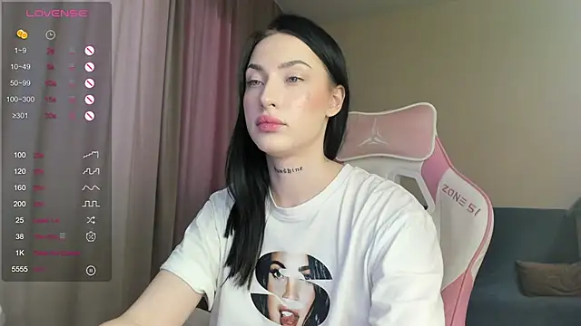 JenniferQueen11 online show from February 6, 9:43 am