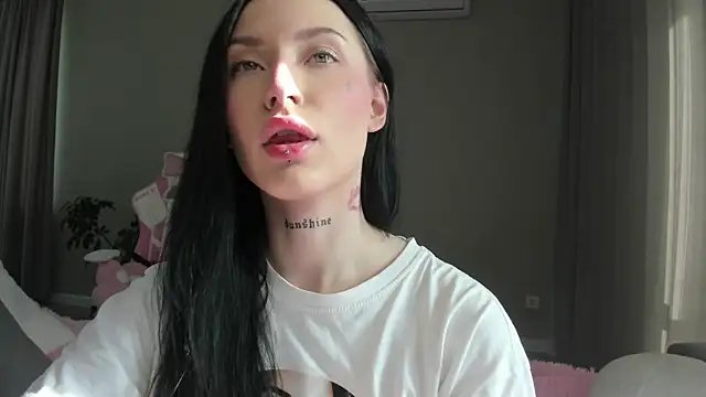 JenniferQueen11 online show from September 14, 9:19 am