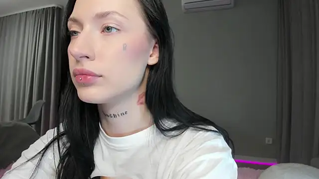 JenniferQueen11 online show from September 19, 4:18 pm