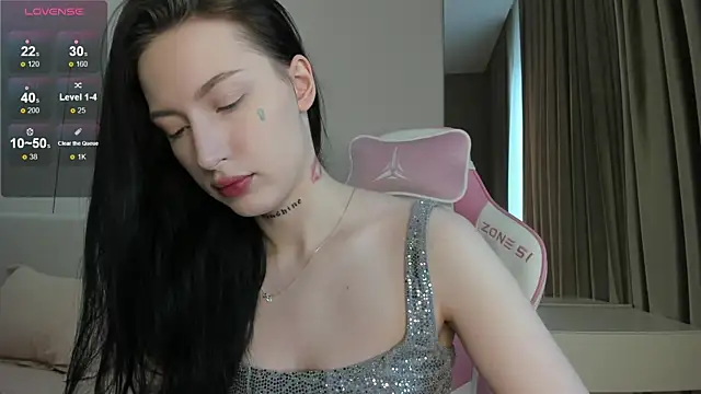 JenniferQueen11 online show from May 31, 10:33 am