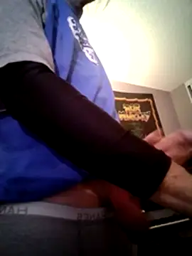 Snapshot of funcock78 chatting on February 15, 12:40 am funcock78 online show from February 15, 12:40 am