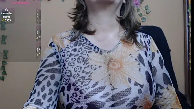 Snapshot of Hellensextits chatting on September 14, 9:19 am Hellensextits online show from September 14, 9:19 am