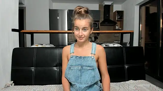 ElizSweet online show from November 4, 4:39 pm