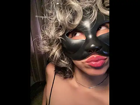 nenalayla online show from March 28, 2:49 pm