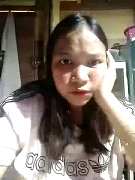 Snapshot of milkytitsmom4u chatting on January 30, 5:49 pm milkytitsmom4u online show from January 30, 5:49 pm