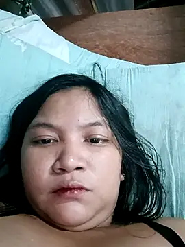 Snapshot of milkytitsmom4u chatting on September 16, 5:19 am milkytitsmom4u online show from September 16, 5:19 am