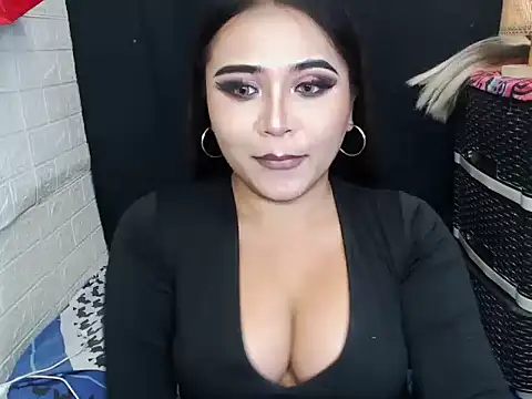 x12inchanaconda online show from December 15, 10:08 am